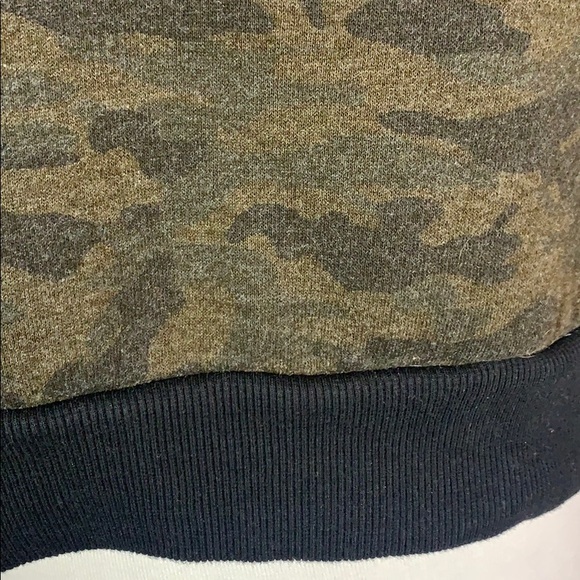 Forever 21 sweatshirt - Picture 4 of 6